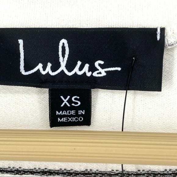 Lulus Women's Striped V Neck Short Sleeve Tee - XS - Picture 4 of 6